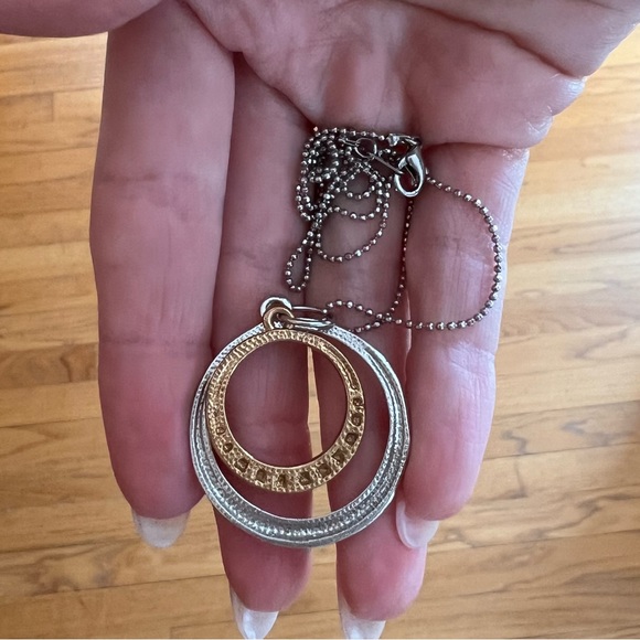 double circle pendant necklace - Picture 5 of 6